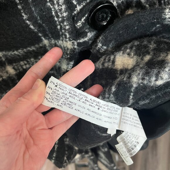 Black and White Zara Coat with belt and high collar. - Picture 8 of 10